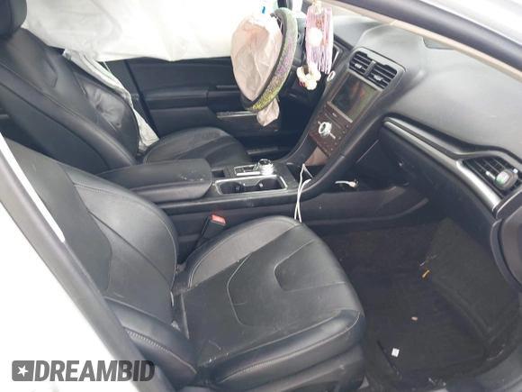 2020 Ford Fusion Titanium с VIN 3FA6P0D98LR151810, выставлен на аукционе IAAI как лот 42590902 с пробегом 76 624 миль миль и . История ставок и продаж доступна на DreamBid. Изображение 5.