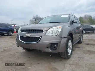 2011 Chevrolet Equinox 2LT z VIN 2CNALPEC6B6380121, wystawiony jako IAAI lot #42032258 z przebiegiem 169 828 mil mil oraz . Historia ofert i sprzedaży dostępna na DreamBid. Obrazek 6.