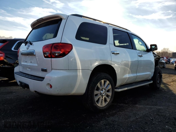 2015 Toyota Sequoia Platinum with VIN 5TDDY5G18FS117921, listed as a Copart auction lot 81804294 with 129,679 mi miles and Salvage Title. Bid and sale history available at carsss.com. Image 3.