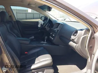 2013 Nissan Maxima S с VIN 1N4AA5AP0DC847265, выставлен на аукционе IAAI как лот 42279613 с пробегом 128 765 миль миль и . История ставок и продаж доступна на DreamBid. Изображение 5.