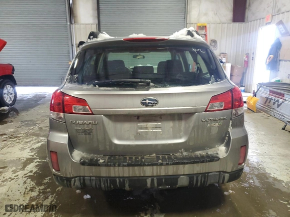 2011 Subaru Outback 2.5i with VIN 4S4BRBAC8B3392113, listed as a Copart auction lot 44448155 with 147,298 mi miles and Salvage Title. Bid and sale history available at carsss.com. Image 6.