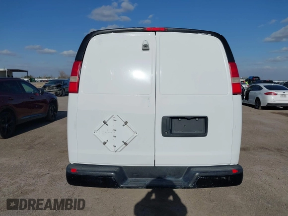 2014 Chevrolet Express Cargo Van with VIN 1GCWGFCAXE1206912, listed as a IAAI auction lot 41700273 with 177,348 mi miles. Bid and sale history available at carsss.com. Image 16.