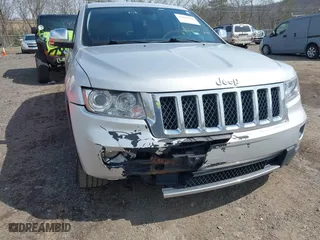 2012 Jeep Grand Cherokee Overland with VIN 1C4RJFCGXCC292257, listed as a IAAI auction lot 41844192 with 182,522 mi miles. Bid and sale history available at carsss.com. Image 6.