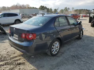 2010 Volkswagen Jetta Limited Edition z VIN 3VWRX7AJ7AM155840, wystawiony jako Copart lot #81065824 z przebiegiem 157 737 mil mil oraz Szkoda całkowita • Salvage title. Historia ofert i sprzedaży dostępna na DreamBid. Obrazek 3.