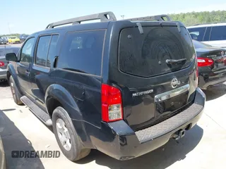 2009 Nissan Pathfinder S with VIN 5N1AR18B49C608651, listed as a IAAI auction lot 42015628 with 215,531 mi miles. Bid and sale history available at carsss.com. Image 3.