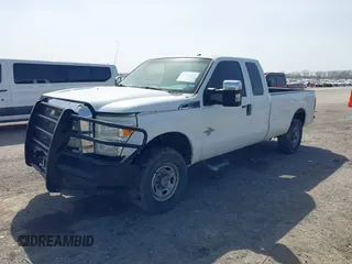 2013 Ford F-250 XL with VIN 1FT7X2BT1DEA74405, listed as a IAAI auction lot 41742953 with 443,862 mi miles and . Bid and sale history available at DreamBid. Image 17.