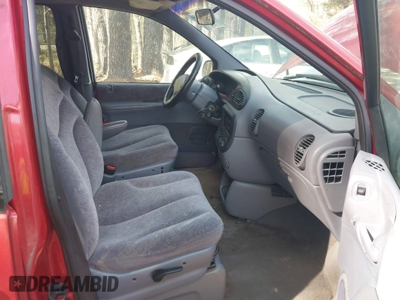 2000 Dodge Grand Caravan with VIN 1B4GT44L4YB570744, listed as a IAAI auction lot 41934100 with 174,579 mi miles and . Bid and sale history available at DreamBid. Image 5.
