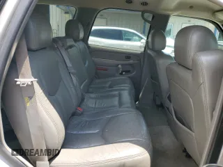 2004 Chevrolet Tahoe LT with VIN 1GNEC13Z84R196100, listed as a Copart auction lot 62810484 with 220,759 mi miles and Salvage Title. Bid and sale history available at carsss.com. Image 11.