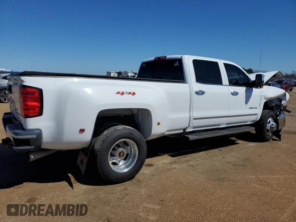 2019 Chevrolet Silverado 3500HD LTZ with VIN 1GC4KXEY4KF100539, listed as a Copart auction lot 48533115 with 117,369 mi miles and Salvage Title. Bid and sale history available at carsss.com. Image 3.