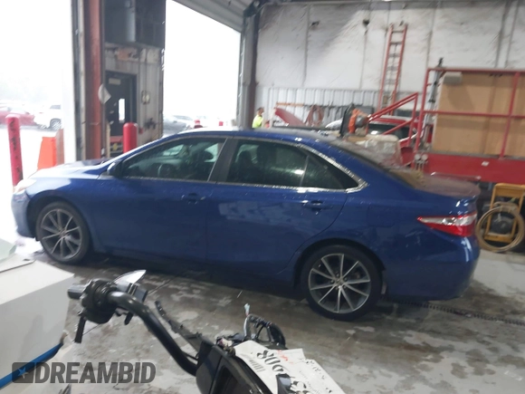 2015 Toyota Camry XLE with VIN 4T1BF1FK7FU950195, listed as a IAAI auction lot 41976565 with 113,071 mi miles and . Bid and sale history available at DreamBid. Image 14.