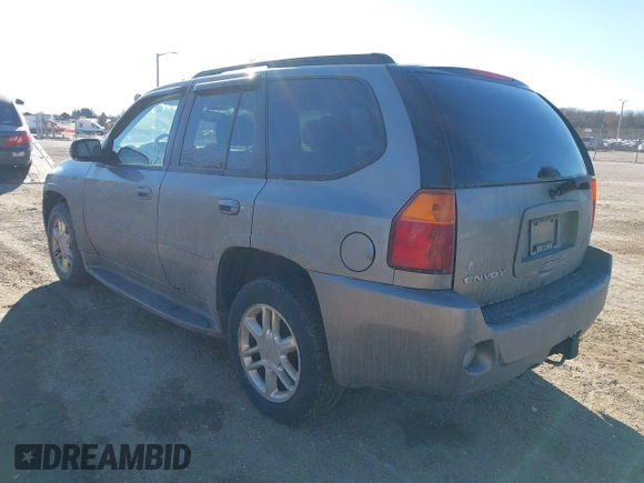 2007 GMC Envoy Denali with VIN 1GKET63M172197682, listed as a IAAI auction lot 41470041 with 192,581 mi miles. Bid and sale history available at carsss.com. Image 3.
