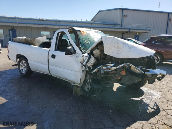 2005 GMC Sierra 1500 Work Truck with VIN 1GTEC14V35Z218526, listed as a Copart auction lot 48959935 with 0 mi miles and Non Repairable. Bid and sale history available at carsss.com. Image 4.