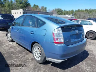 2008 Toyota Prius with VIN JTDKB20U887735362, listed as a IAAI auction lot 41994560 with 175,179 mi miles and . Bid and sale history available at carsss.com. Image 3.
