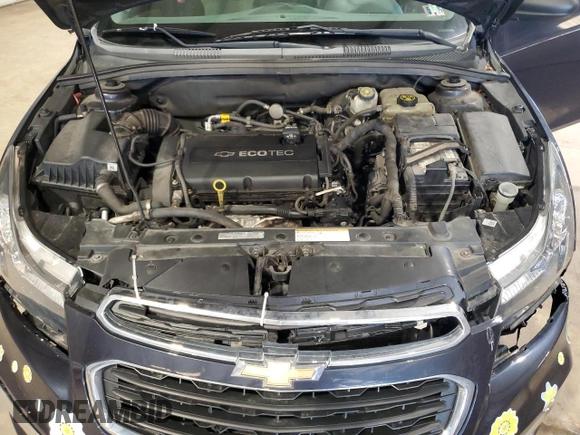 2015 Chevrolet Cruze LS z VIN 1G1PA5SG5F7294541, wystawiony jako Copart lot #53857035 z przebiegiem 118 263 mil mil oraz Szkoda całkowita • Salvage title. Historia ofert i sprzedaży dostępna na DreamBid. Obrazek 11.