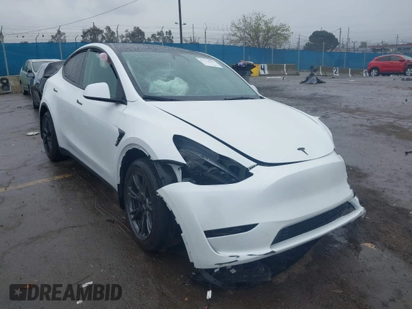 2024 Tesla Model Y Long Range z VIN 7SAYGDEEXRF230169, wystawiony jako IAAI lot #41723049 z przebiegiem Nie podano mil oraz . Historia ofert i sprzedaży dostępna na DreamBid. Obrazek 1.