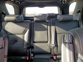 2018 Land Rover Discovery HSE Luxury with VIN SALRT2RV5JA079288, listed as a Copart auction lot 50034785 with 121,604 mi miles and Clean Title. Bid and sale history available at DreamBid. Image 10.