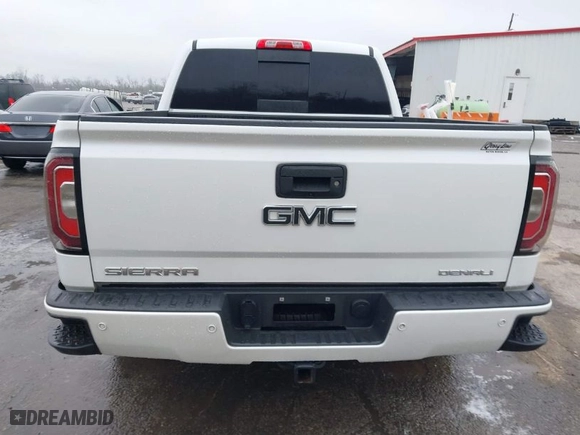 2018 GMC Sierra 1500 Denali with VIN 3GTU2PEJ4JG280332, listed as a IAAI auction lot 41784645 with 119,815 mi miles. Bid and sale history available at carsss.com. Image 16.