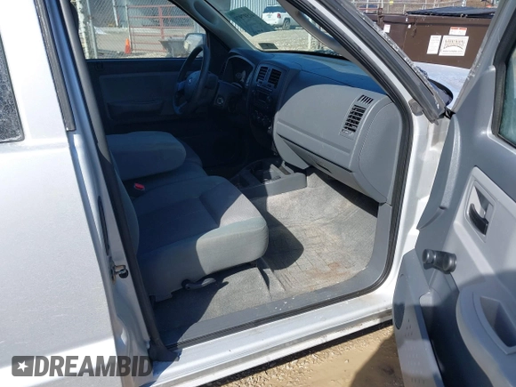 2005 Dodge Dakota ST with VIN 1D7HE22K85S329397, listed as a IAAI auction lot 41597979 with 189,390 mi miles and . Bid and sale history available at DreamBid. Image 5.