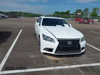 2013 Lexus LS 460 с VIN JTHCL5EF8D5019482, выставлен на аукционе IAAI как лот 42612274 с пробегом 64 972 миль миль и . История ставок и продаж доступна на DreamBid. Изображение 1.