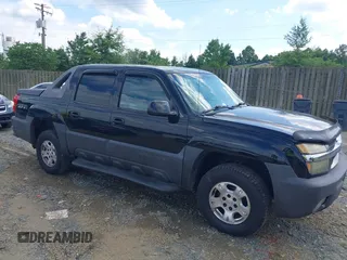 2003 Chevrolet Avalanche with VIN 3GNEK13T83G303241, listed as a IAAI auction lot 42660100 with 231,486 mi miles and . Bid and sale history available at DreamBid. Image 1.