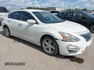 2013 Nissan Altima SV with VIN 1N4AL3AP7DN426596, listed as a IAAI auction lot 42800743 with 274,803 mi miles and . Bid and sale history available at DreamBid. Image 1.