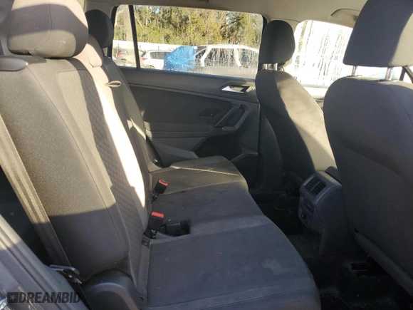 2019 Volkswagen Tiguan S with VIN 3VV1B7AX7KM009136, listed as a Copart auction lot 87463224 with 123,866 mi miles and Non Repairable. Bid and sale history available at carsss.com. Image 11.