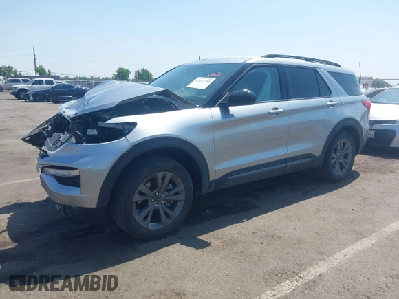 2022 Ford Explorer XLT with VIN 1FMSK7DH3NGB53736, listed as a IAAI auction lot 42417356 with 31,446 mi miles and . Bid and sale history available at DreamBid. Image 2.
