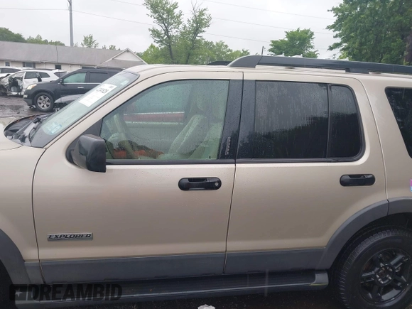 2006 Ford Explorer XLT с VIN 1FMEU73E96UA64187, выставлен на аукционе IAAI как лот 42241828 с пробегом 157 792 миль миль и . История ставок и продаж доступна на DreamBid. Изображение 14.