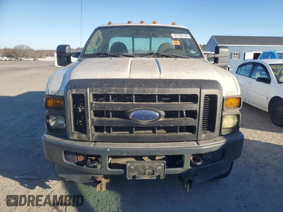 2008 Ford F-350 XL with VIN 1FTWX31528EE31715, listed as a Copart auction lot 81726134 with 127,362 mi miles and Clean Title. Bid and sale history available at DreamBid. Image 5.