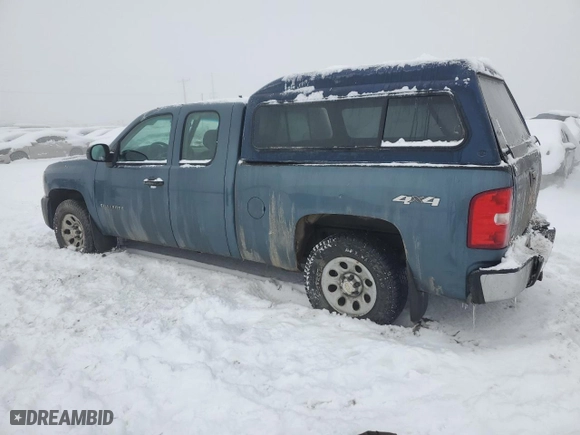 2013 Chevrolet Silverado 1500 Work Truck with VIN 1GCRKPE71DZ343840, listed as a Copart auction lot 87288024 with 235,992 mi miles and Clean Title. Bid and sale history available at carsss.com. Image 2.