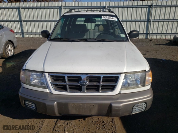 2000 Subaru Forester S with VIN JF1SF6553YH709569, listed as a Copart auction lot 80860524 with 132,070 mi miles and Salvage Title. Bid and sale history available at carsss.com. Image 5.
