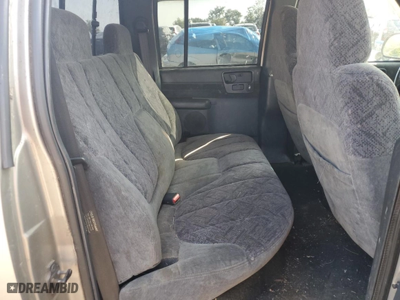 2001 GMC Sonoma SLS with VIN 1GTDT13W81K211645, listed as a Copart auction lot 68911514 with 236,429 mi miles and Salvage Title. Bid and sale history available at carsss.com. Image 11.