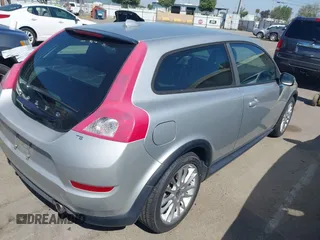2011 Volvo C30 with VIN YV1672MK0B2210452, listed as a IAAI auction lot 42179155 with 77,507 mi miles and . Bid and sale history available at DreamBid. Image 4.