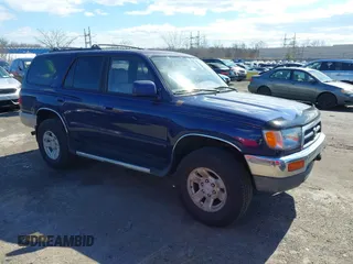 1996 Toyota 4Runner SR5 z VIN JT3HN86R9T0015999, wystawiony jako IAAI lot #41756073 z przebiegiem 227 982 mil mil oraz . Historia ofert i sprzedaży dostępna na DreamBid. Obrazek 1.