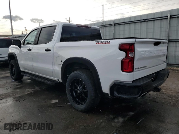 2020 Chevrolet Silverado 1500 Custom Trail Boss with VIN 3GCPYCEF9LG191567, listed as a Copart auction lot 50402525 with 81,834 mi miles and Salvage Title. Bid and sale history available at DreamBid. Image 2.