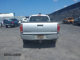 2006 Toyota Tacoma with VIN 5TEUU42N46Z286272, listed as a IAAI auction lot 41518642 with 243,142 mi miles. Bid and sale history available at carsss.com. Image 16.