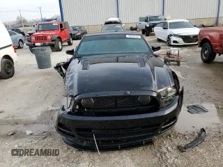 2013 Ford Mustang GT with VIN 1ZVBP8CF8D5284051, listed as a Copart auction lot 49432125 with 33,209 mi miles and Non Repairable. Bid and sale history available at carsss.com. Image 5.