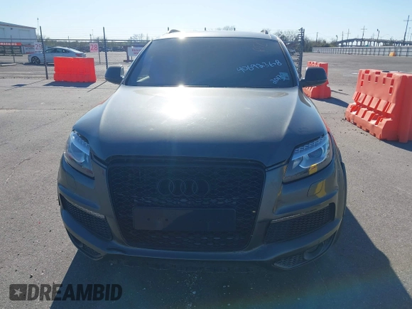 2013 Audi Q7 3.0T S line Prestige with VIN WA1DGAFE6DD009137, listed as a IAAI auction lot 41744378 with 99,060 mi miles. Bid and sale history available at carsss.com. Image 6.