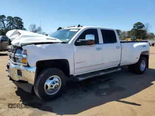 2019 Chevrolet Silverado 3500HD LTZ with VIN 1GC4KXEY4KF100539, listed as a Copart auction lot 48533115 with 117,369 mi miles and Salvage Title. Bid and sale history available at carsss.com. Image 1.