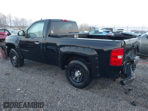 2008 Chevrolet Silverado 1500 Work Truck with VIN 1GCEK14C28Z329235, listed as a IAAI auction lot 41733369 with 185,732 mi miles. Bid and sale history available at carsss.com. Image 3.