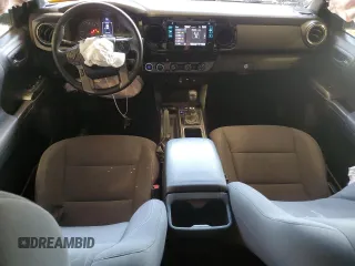 2019 Toyota Tacoma SR z VIN 3TMCZ5AN8KM197011, wystawiony jako Copart lot #56198675 z przebiegiem 117 363 mil mil oraz Szkoda całkowita • Salvage title. Historia ofert i sprzedaży dostępna na DreamBid. Obrazek 8.