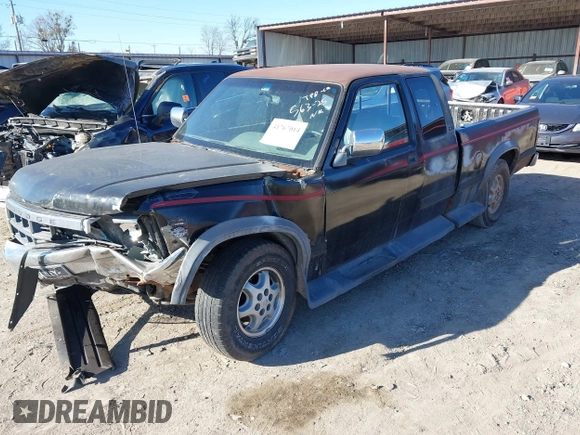 1994 Dodge Dakota z VIN 1B7GL23Y3RS666631, wystawiony jako IAAI lot #41767014 z przebiegiem 236 956 mil mil oraz . Historia ofert i sprzedaży dostępna na DreamBid. Obrazek 2.