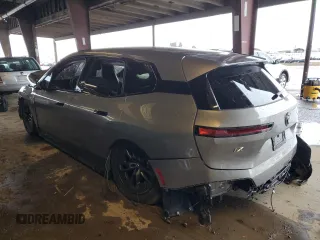 2023 BMW iX xDrive50 with VIN WB523CF05PCM22164, listed as a Copart auction lot 81196264 with 0 mi miles and Salvage Title. Bid and sale history available at carsss.com. Image 2.