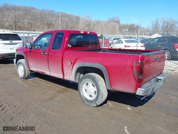 2005 Chevrolet Colorado LS Z71 with VIN 1GCDT196858245479, listed as a IAAI auction lot 41658962 with 138,216 mi miles. Bid and sale history available at carsss.com. Image 3.