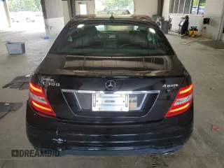 2013 Mercedes-Benz C 300 Sport z VIN WDDGF8AB3DR249606, wystawiony jako Copart lot #60355005 z przebiegiem 76 668 mil mil oraz Czysty tytuł • Clean title. Historia ofert i sprzedaży dostępna na DreamBid. Obrazek 6.