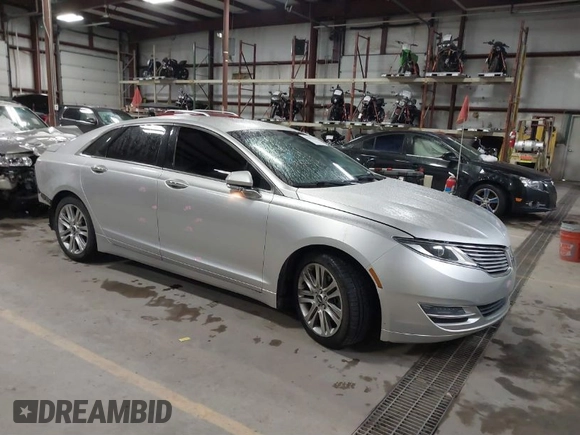 2014 Lincoln MKZ with VIN 3LN6L2GK5ER808254, listed as a IAAI auction lot 41564328 with 107,019 mi miles. Bid and sale history available at carsss.com. Image 1.