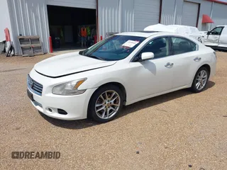2014 Nissan Maxima SV with VIN 1N4AA5AP2EC443353, listed as a IAAI auction lot 42538040 with 174,615 mi miles and . Bid and sale history available at DreamBid. Image 2.