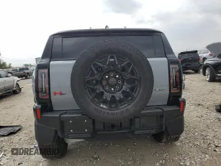 2024 GMC Hummer EV 2X with VIN 1GKB0NDE3RU110966, listed as a Copart auction lot 79210474 with 3,569 mi miles and Salvage Title. Bid and sale history available at carsss.com. Image 6.