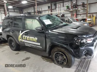2024 Toyota 4Runner TRD Off Road z VIN JTERU5JR2R6258435, wystawiony jako IAAI lot #41295754 z przebiegiem 25 242 mil mil oraz . Historia ofert i sprzedaży dostępna na DreamBid. Obrazek 1.