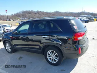 2015 Kia Sorento LX with VIN 5XYKTDA60FG607237, listed as a IAAI auction lot 41690678 with 114,380 mi miles. Bid and sale history available at carsss.com. Image 14.